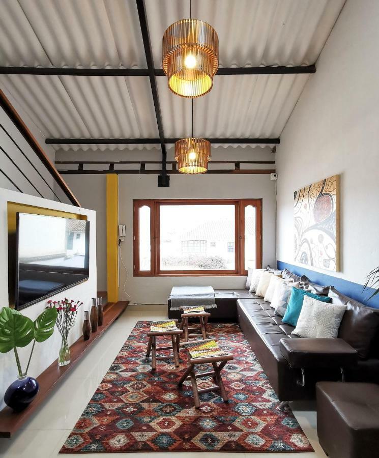 Hostal Xue บียาเดเลย์บา ภายนอก รูปภาพ